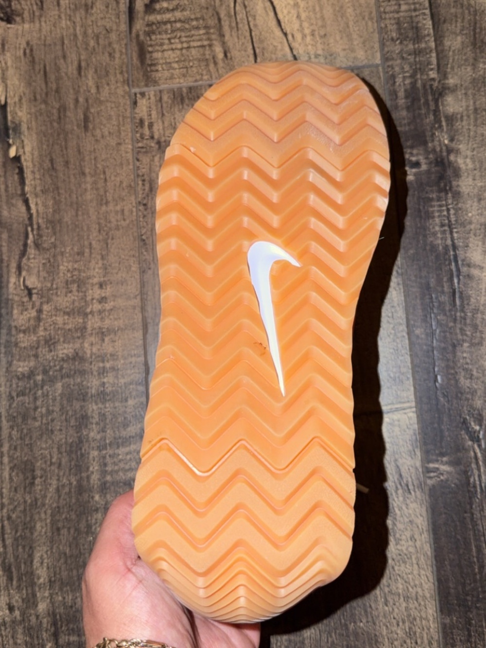 Women’s Nike Pacific - Picture 4 of 4